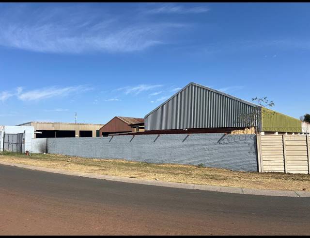4,119M² WAREHOUSE FOR SALE IN DELPORTON